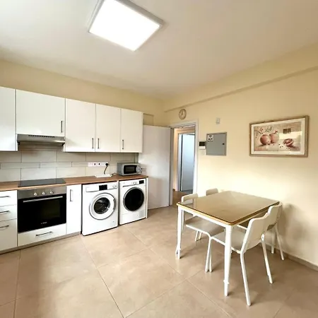 Homie In Ayios Andreas - By Platform 357 * Lefkoşa